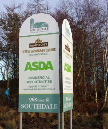 Post mounted signage by the road